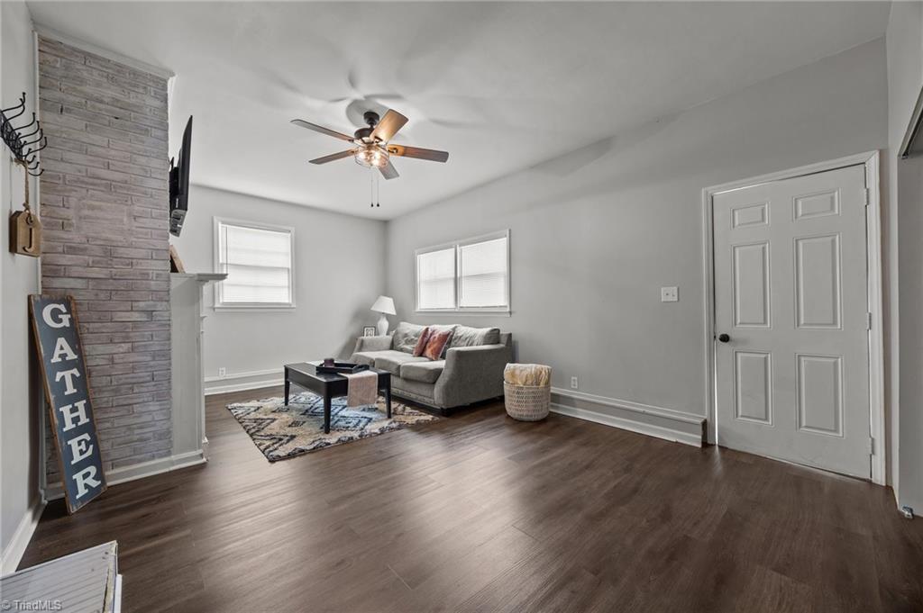 4402 Valley View Road Thomasville, NC 27360 - Photo 6 of 25