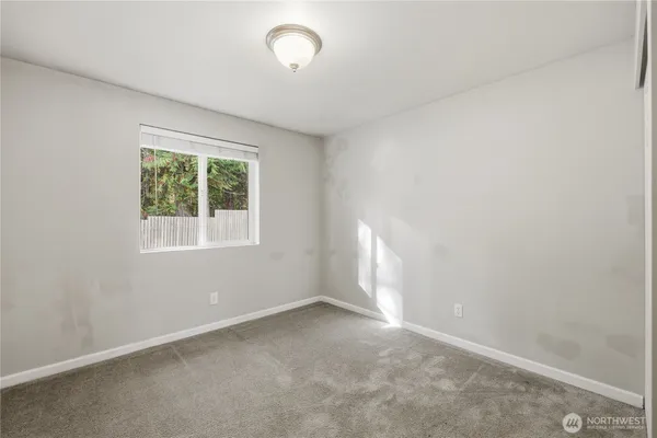 $530,000 | 302 South 7th Avenue, Port Hadlock, WA 98339