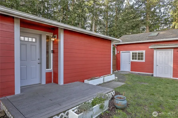 $530,000 | 302 South 7th Avenue, Port Hadlock, WA 98339