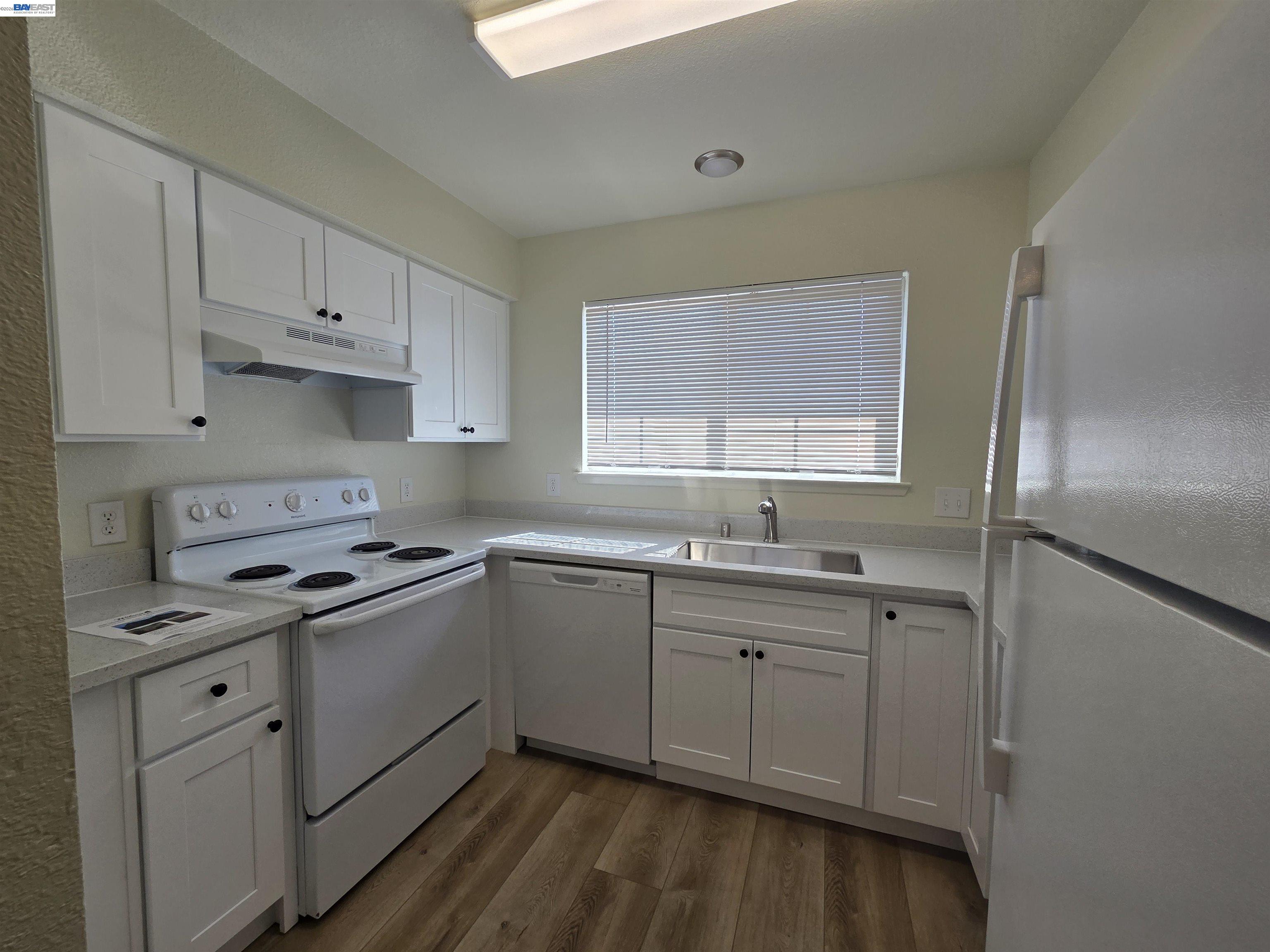 2255 Chestnut Street, Unit 9 Livermore, CA 94551 - Photo 7 of 41
