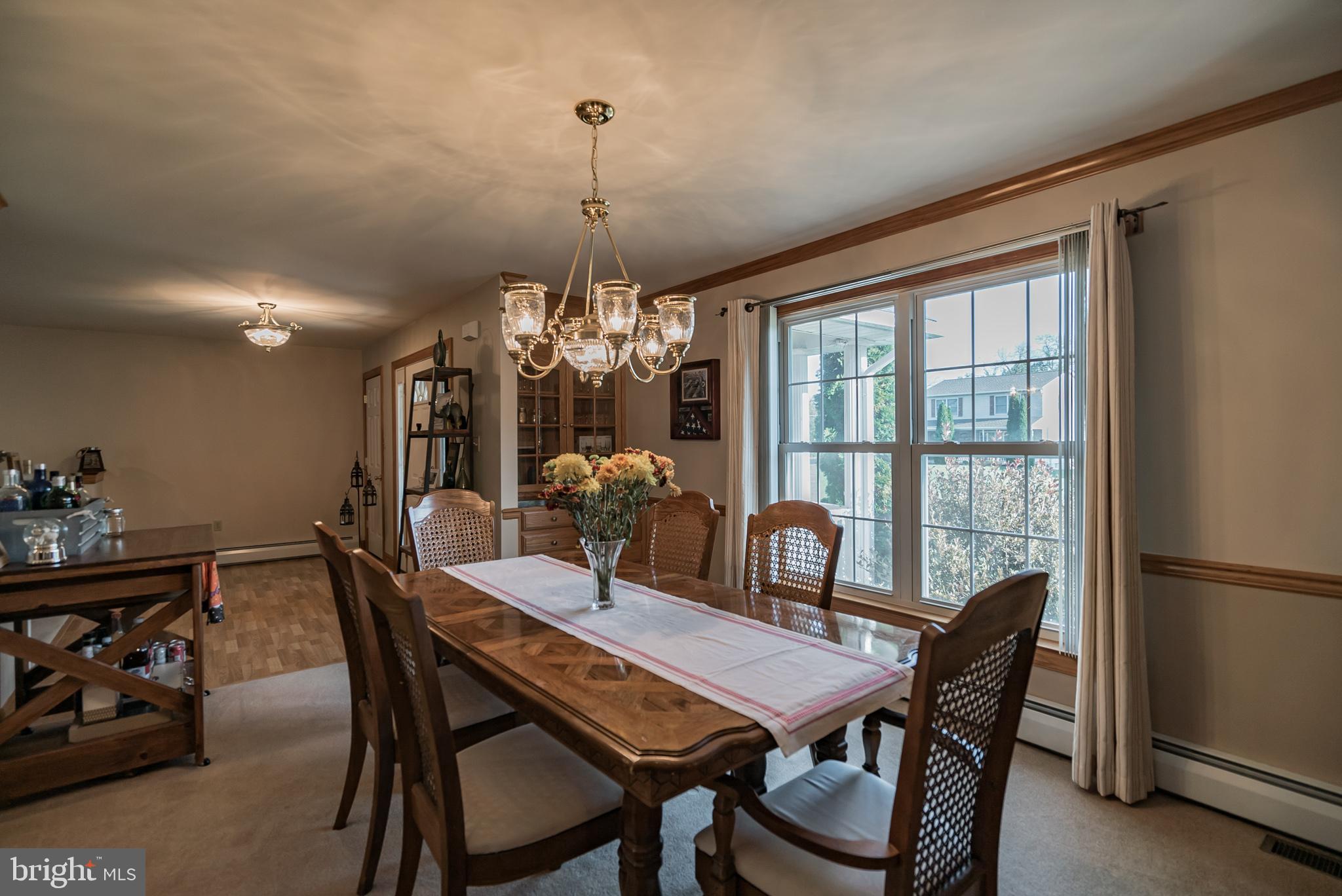 1714 Keith Drive Hellertown, PA 18055 - Photo 7 of 31 Dining room