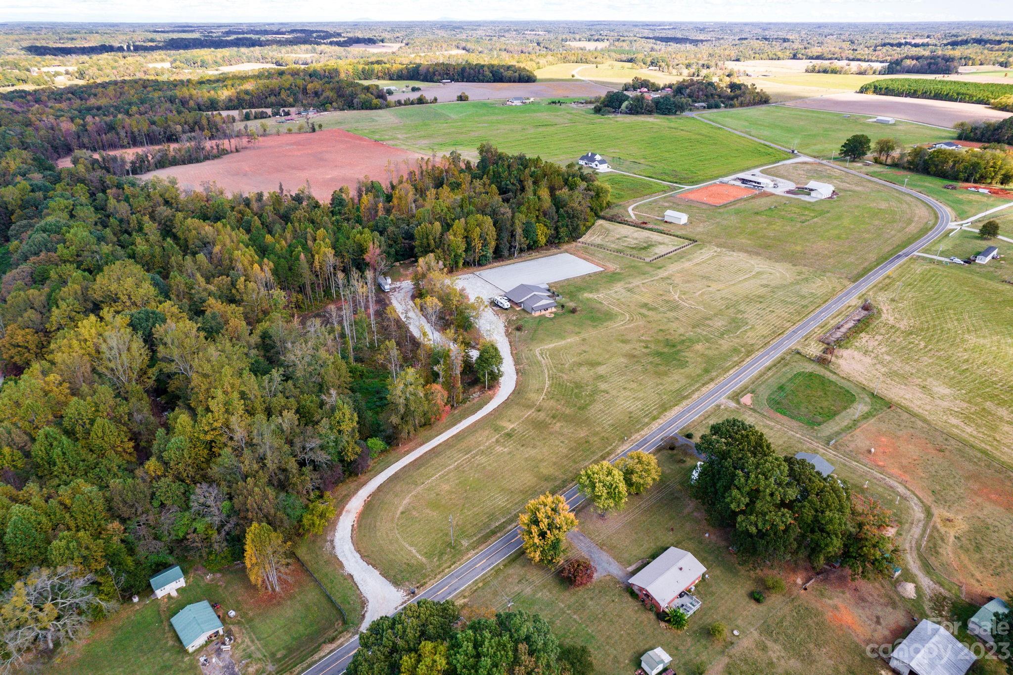 340 Foster Road Cleveland, NC 27013 - Photo 36 of 44 a view of a city and an ocean view