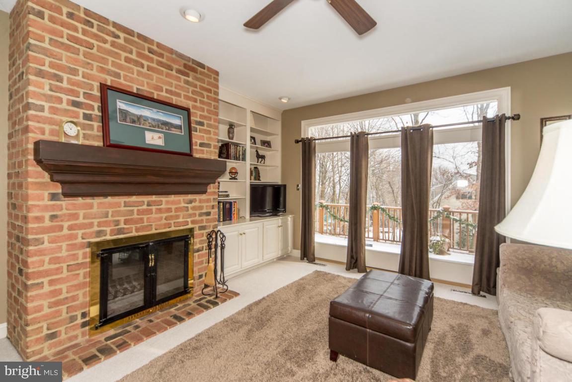908 Hunters Path Lancaster, PA 17601 - Photo 13 of 39 Gallery Image 13