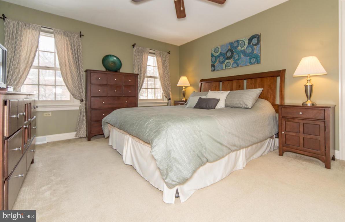 908 Hunters Path Lancaster, PA 17601 - Photo 16 of 39 Gallery Image 16