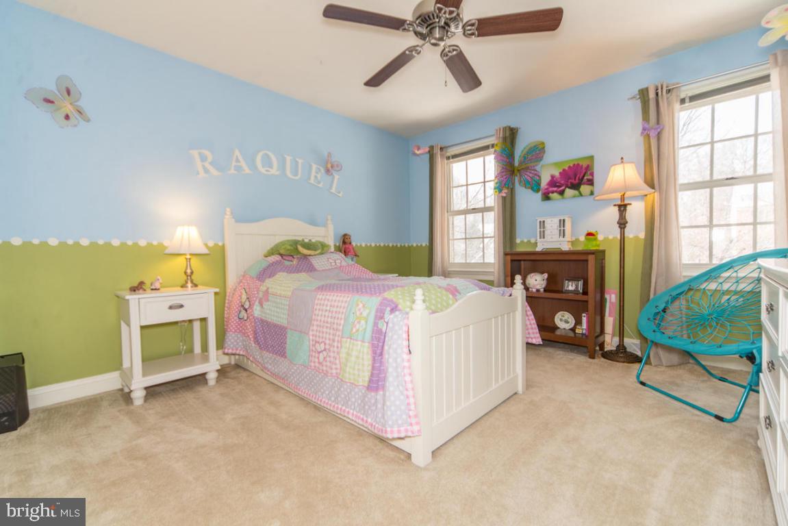 908 Hunters Path Lancaster, PA 17601 - Photo 20 of 39 Gallery Image 20