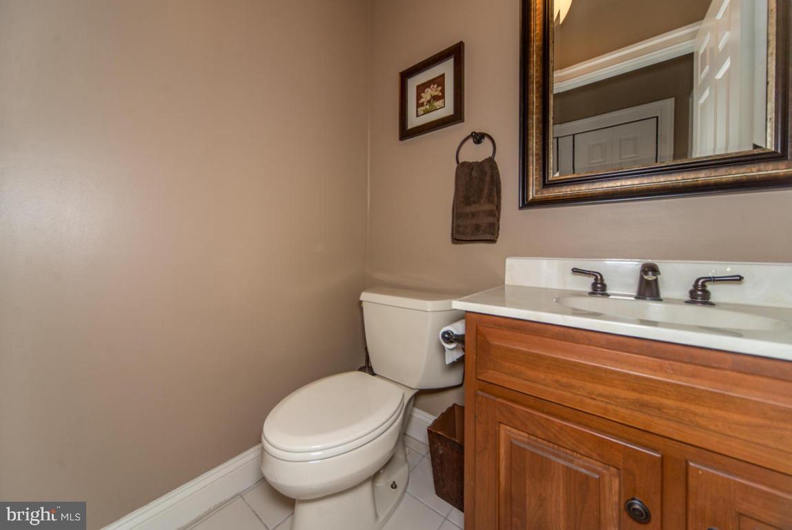 908 Hunters Path Lancaster, PA 17601 - Photo 25 of 39 Gallery Image 25