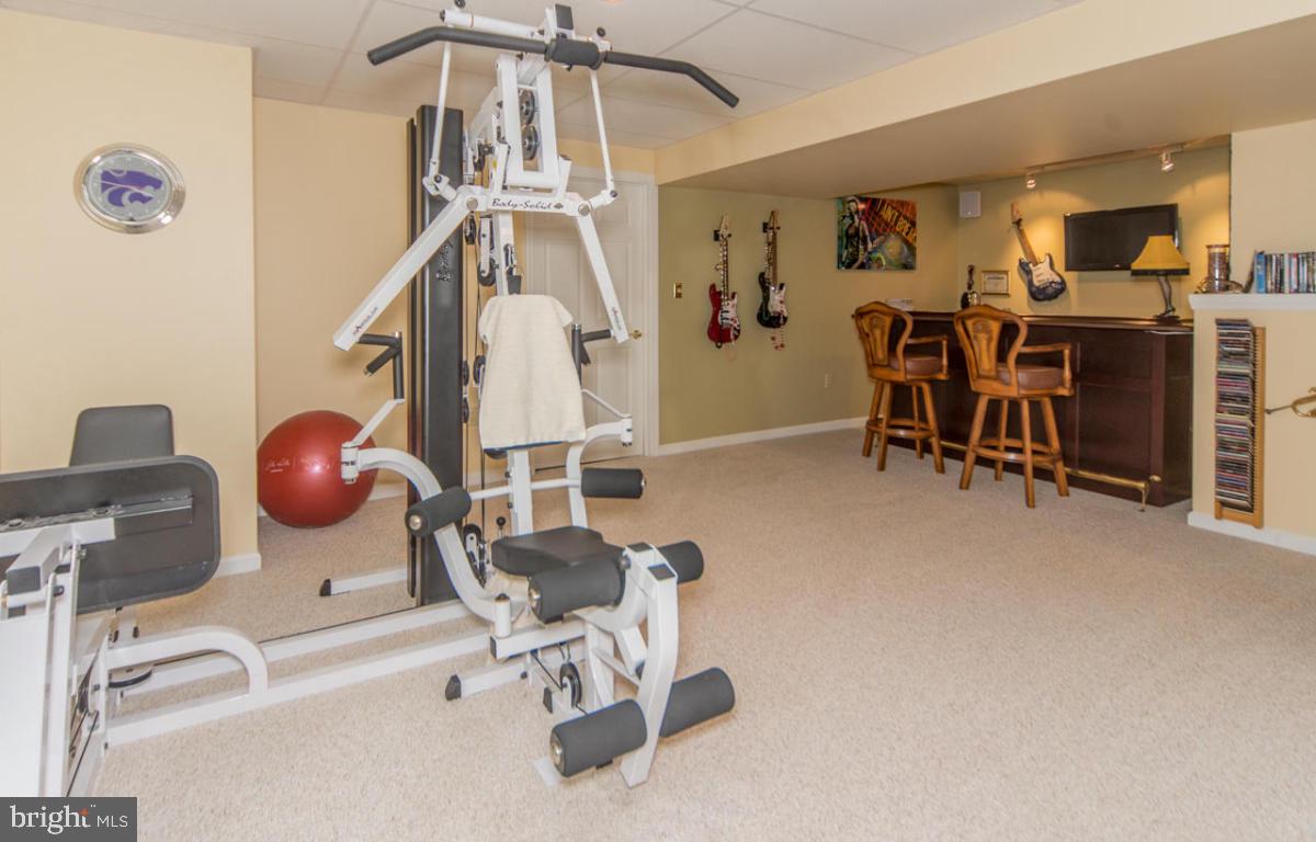 908 Hunters Path Lancaster, PA 17601 - Photo 28 of 39 Gallery Image 28