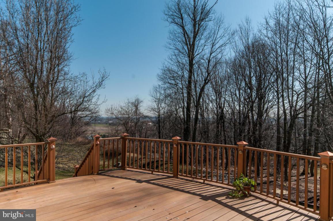 908 Hunters Path Lancaster, PA 17601 - Photo 34 of 39 Gallery Image 34