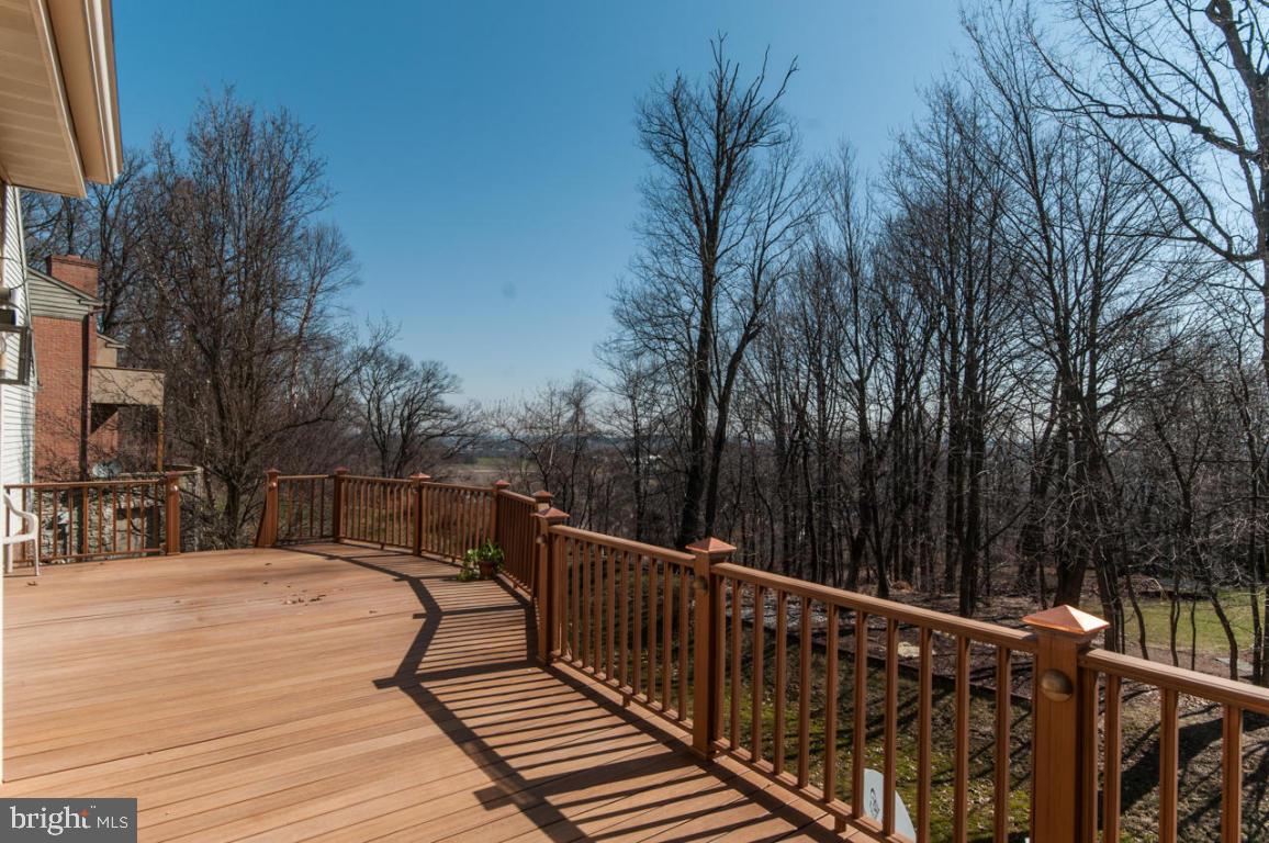 908 Hunters Path Lancaster, PA 17601 - Photo 35 of 39 Gallery Image 35