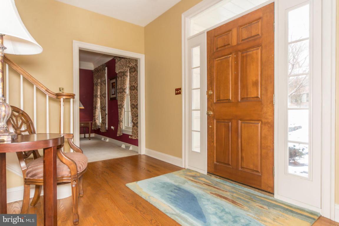 908 Hunters Path Lancaster, PA 17601 - Photo 5 of 39 Gallery Image 5