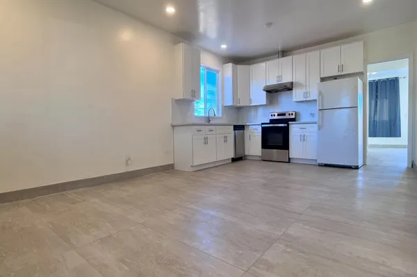 $379,000 | 416 East Tuolumne Street, Fresno, CA 93706