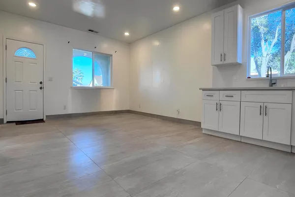 $379,000 | 416 East Tuolumne Street, Fresno, CA 93706