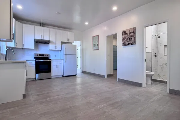 $379,000 | 416 East Tuolumne Street, Fresno, CA 93706