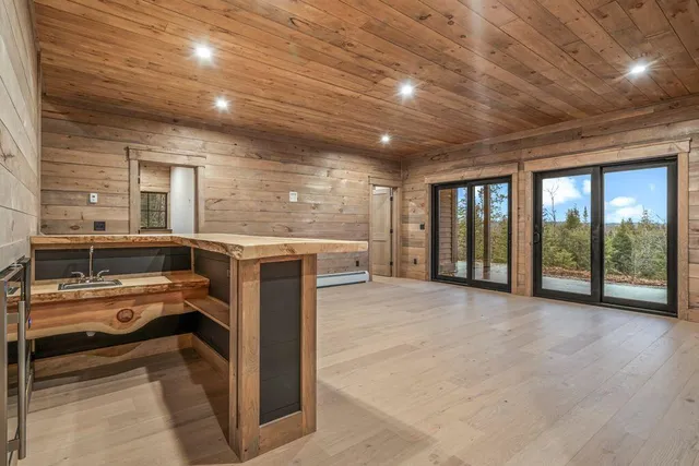 $1,390,000 | 209 Mountain Valley Road Extension, Bethel, ME 04217