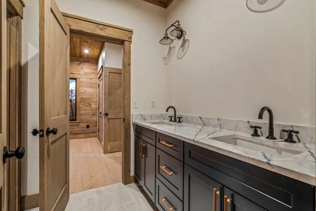 $1,390,000 | 209 Mountain Valley Road Extension, Bethel, ME 04217