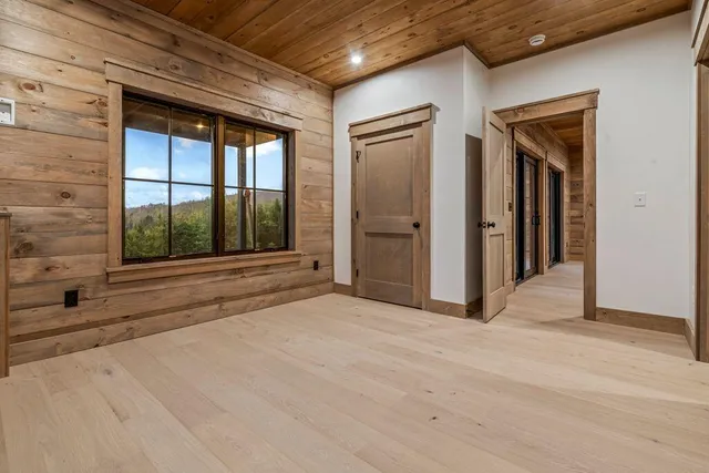 $1,390,000 | 209 Mountain Valley Road Extension, Bethel, ME 04217