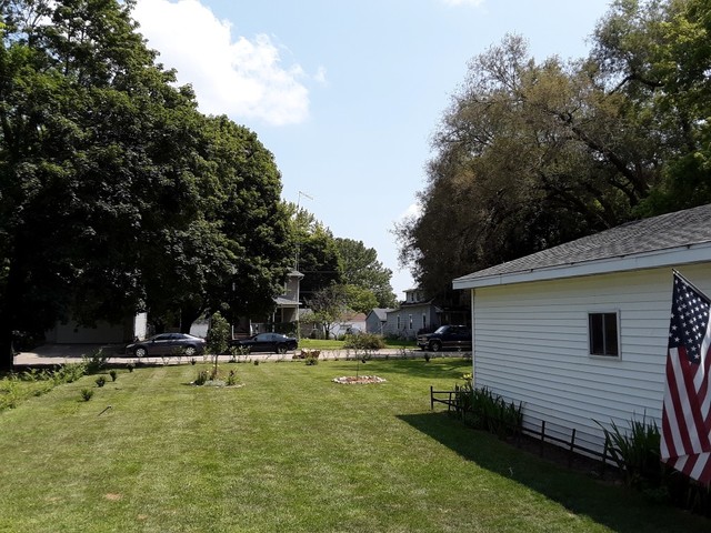610 South 2nd Street Rochelle, IL 61068 - Photo 15 of 20