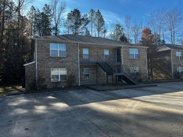 $995 | 704 Donelson Parkway, Unit C205, Dover, TN 37058