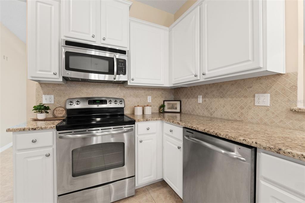 13589 Hunters Point Street Spring Hill, FL 34609 - Photo 16 of 45