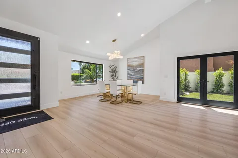 $1,575,000 | 10012 North 76th Place, Scottsdale, AZ 85258
