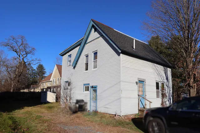 $489,000 | 13 Hawthorn Street, Hartford, VT 05088
