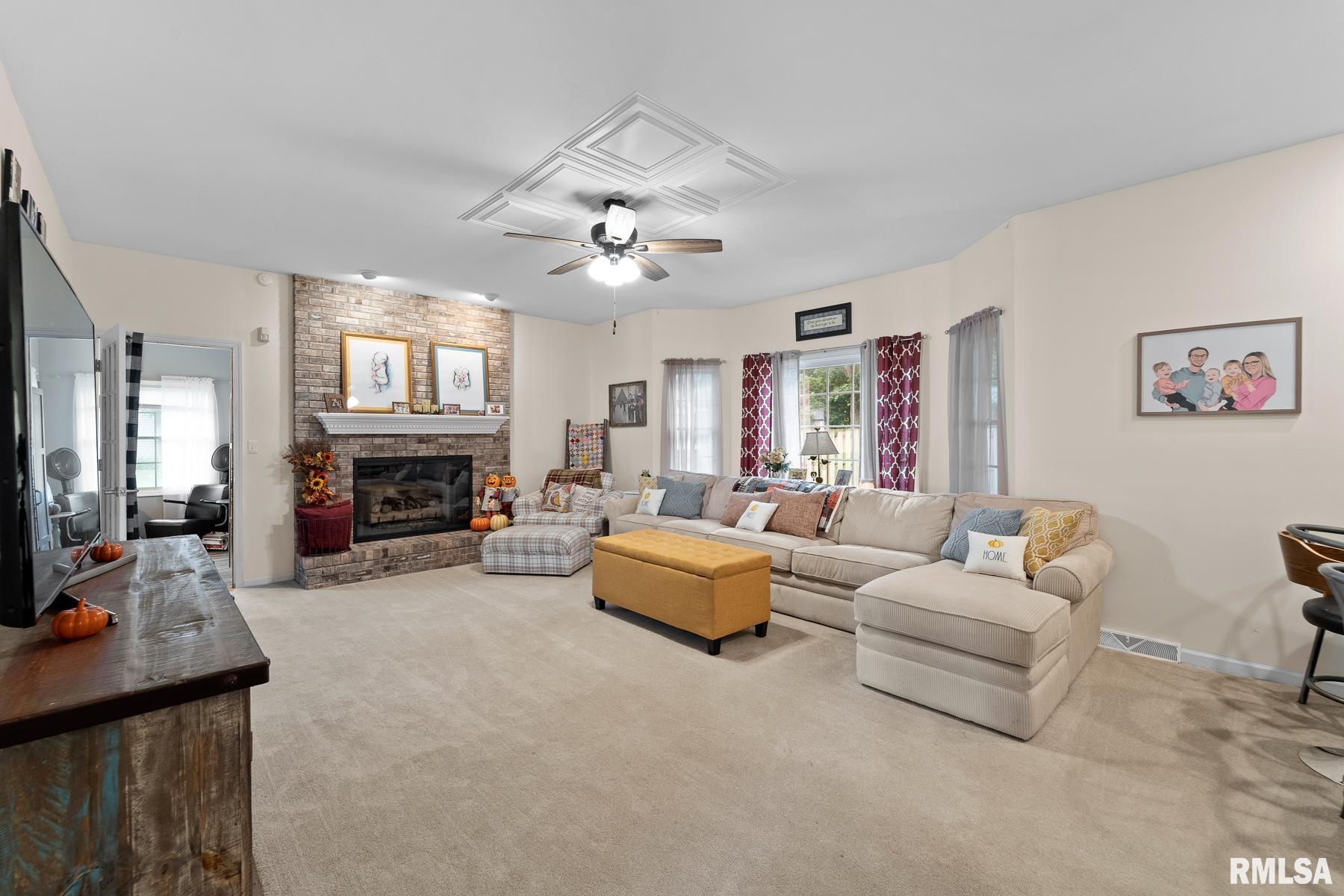 413 Clipper Road Springfield, IL 62711 - Photo 19 of 50
