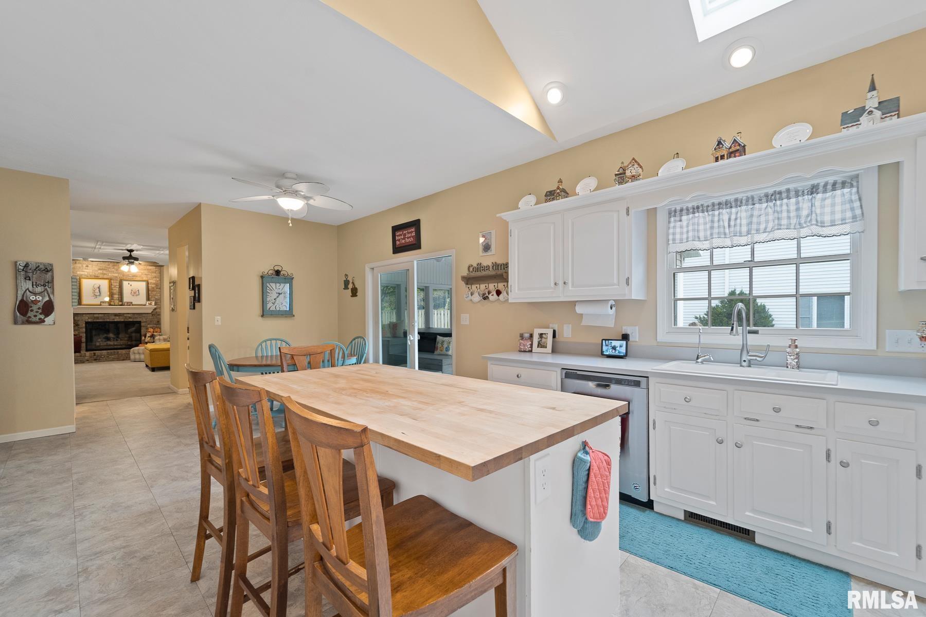 413 Clipper Road Springfield, IL 62711 - Photo 33 of 50