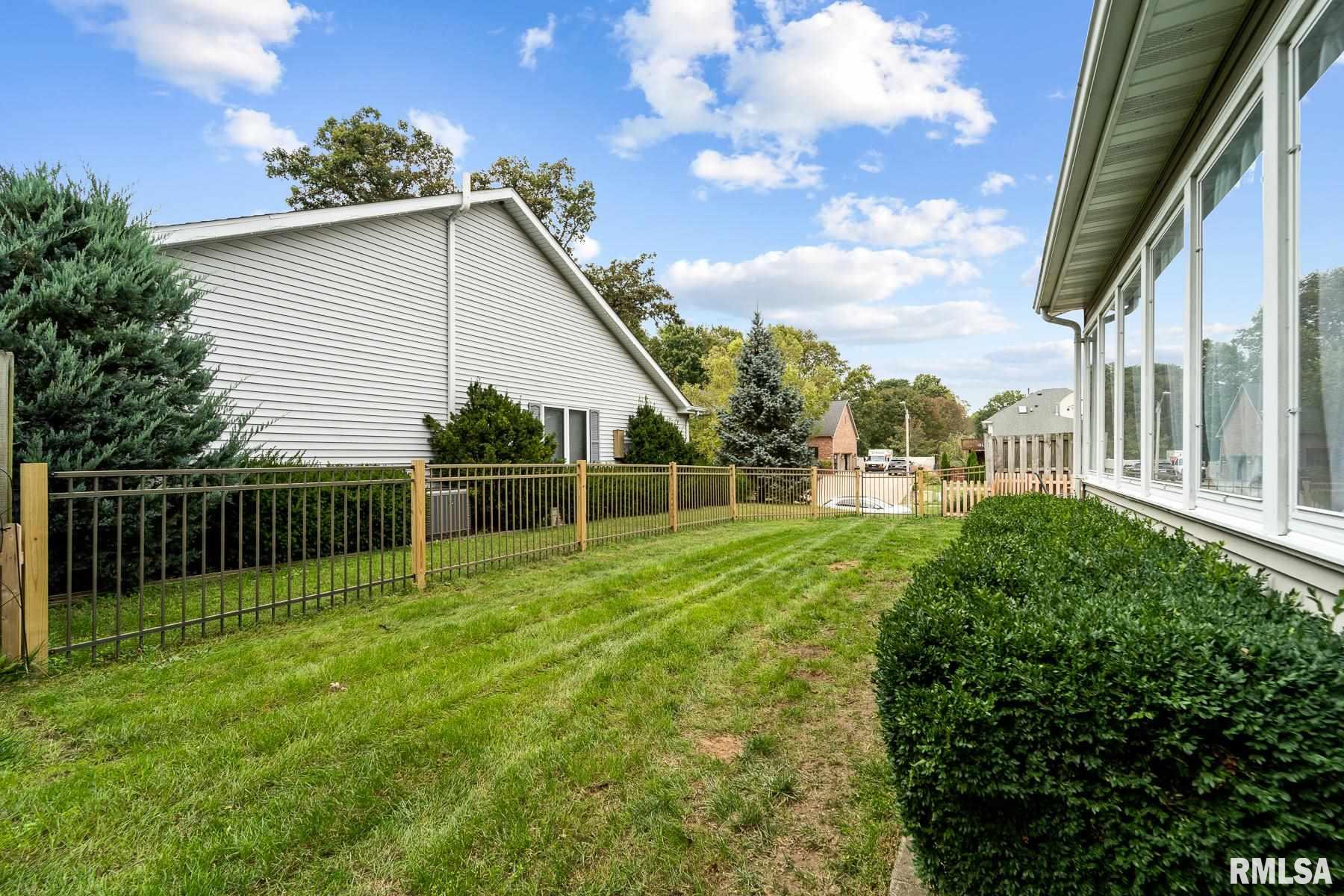 413 Clipper Road Springfield, IL 62711 - Photo 9 of 50