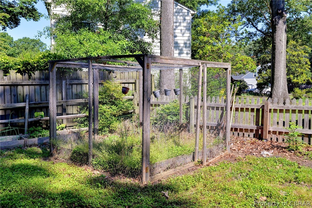 137 Wilderness Road Hampton, VA 23669 - Photo 28 of 45 View of yard