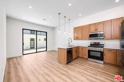 $2,599,000 | 5954 Simpson Avenue, Los Angeles, CA 91607