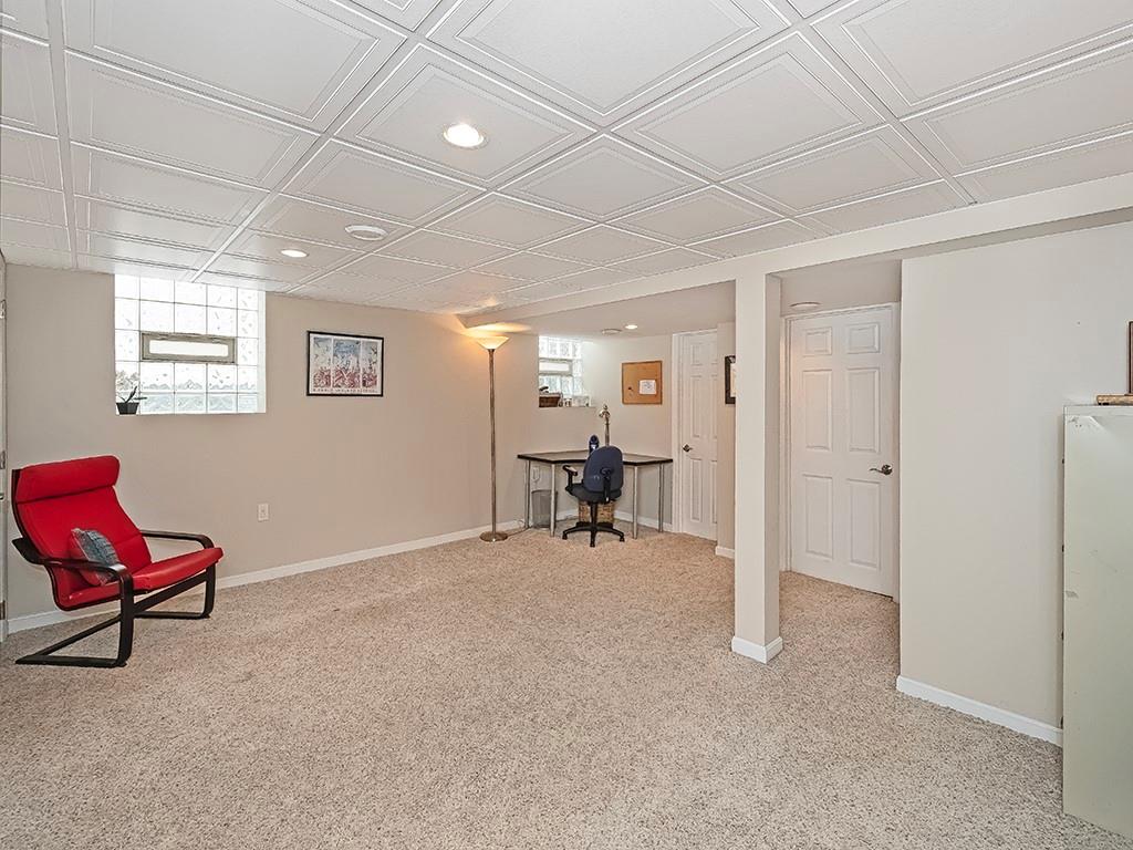 461 Sleepy Hollow Road Pittsburgh, PA 15228 - Photo 14 of 20 Gallery Image 14