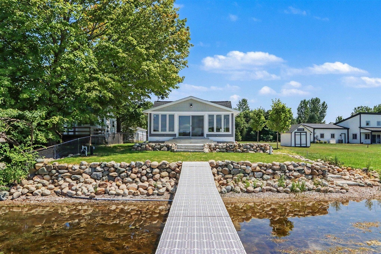 52070 Lake Avenue Three Rivers, MI 49093 - Photo 1 of 30 Gallery Image 1