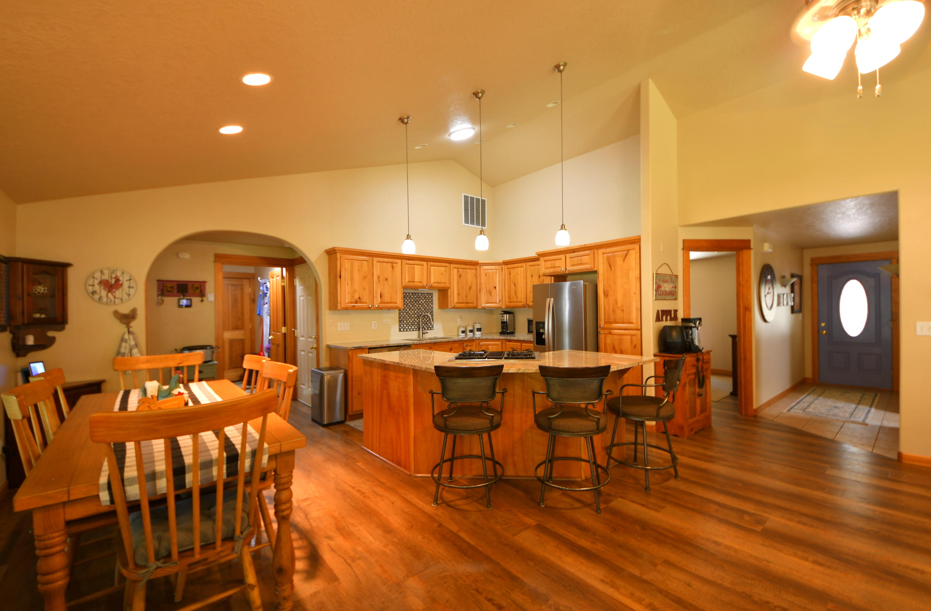 52701 Ammon Road La Pine, OR 97739 - Photo 10 of 39 DSC_6838