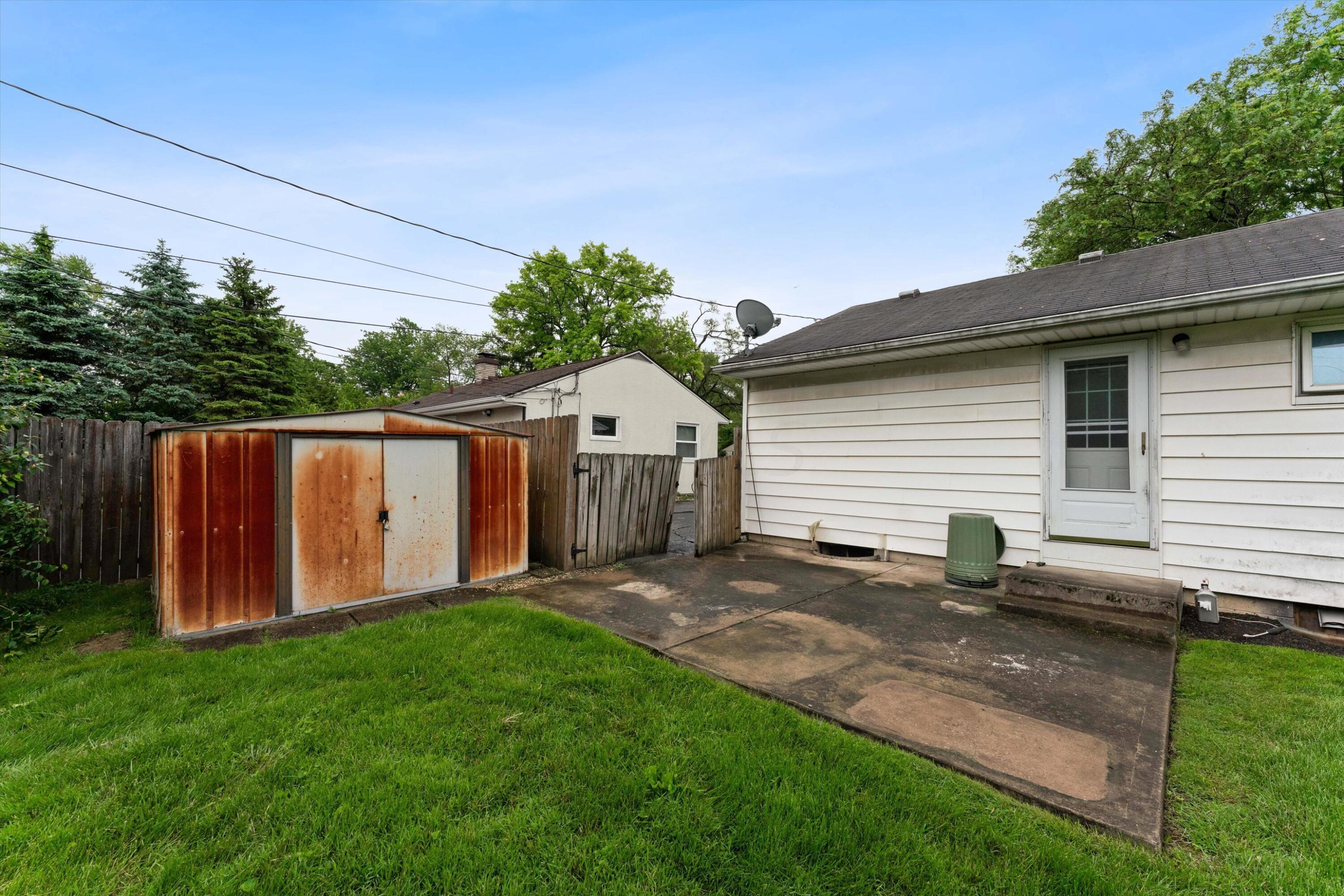 2158 Edgevale Road Columbus, OH 43221 - Photo 34 of 37 Back Yard/ Storage Shed