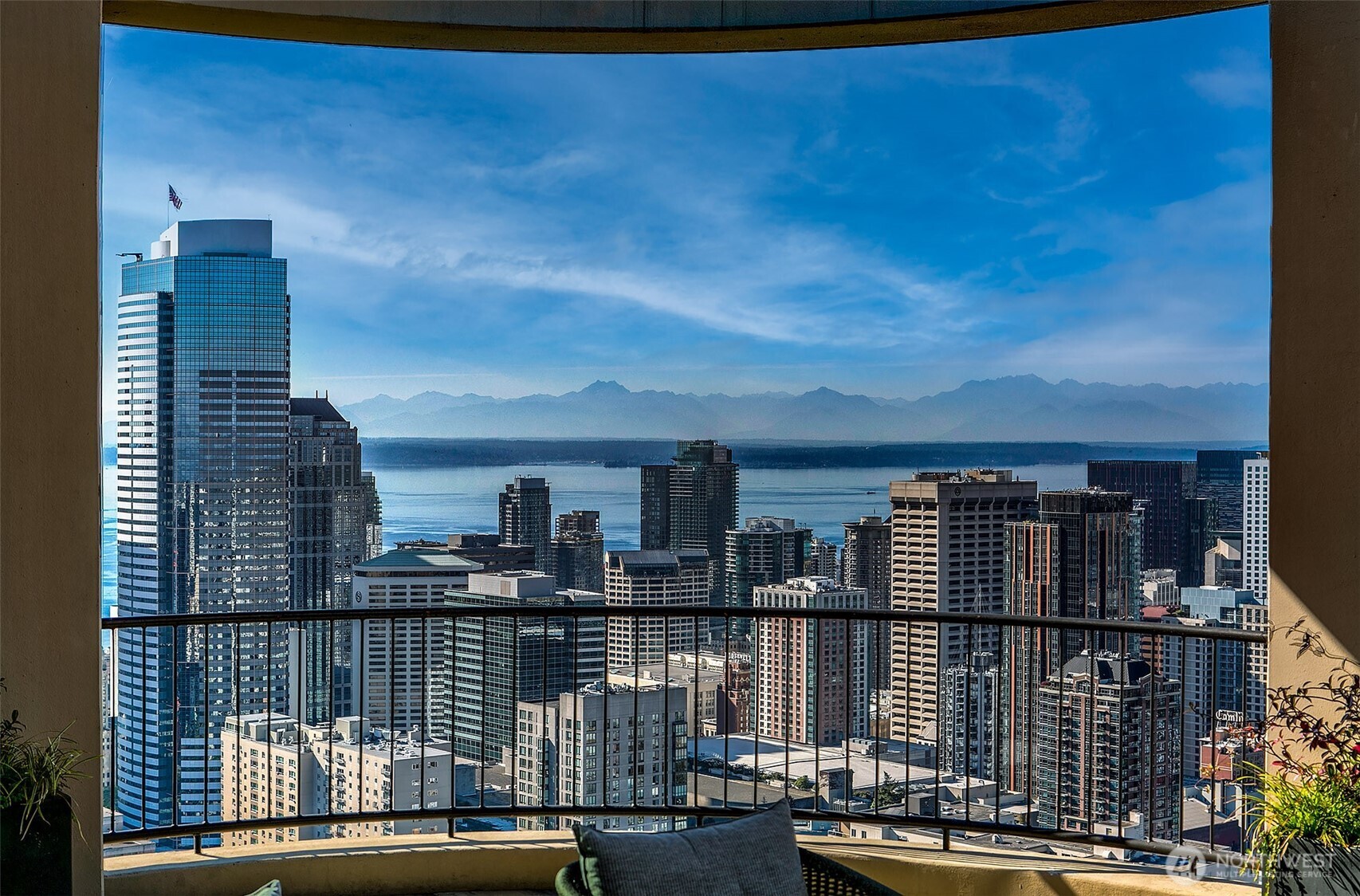 1301 Spring Street, Unit 14C Seattle, WA 98104 - Photo 18 of 38