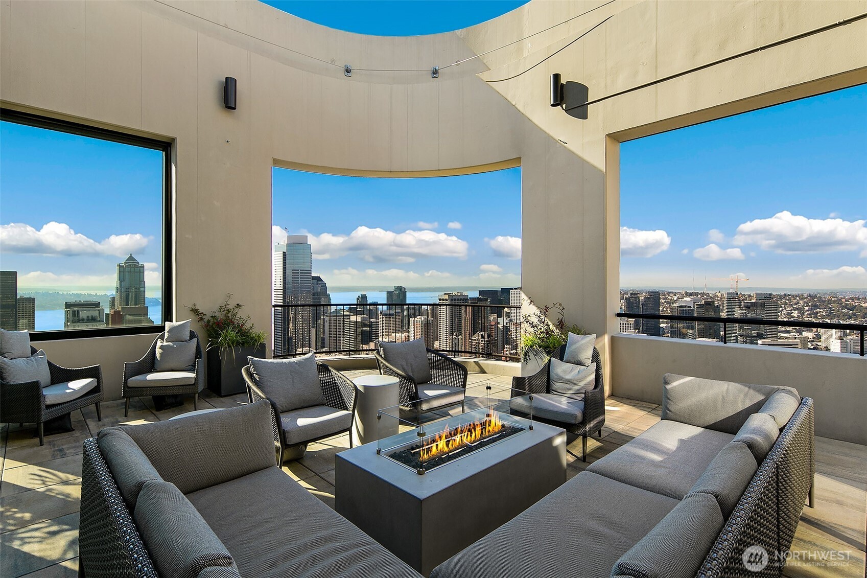 1301 Spring Street, Unit 14C Seattle, WA 98104 - Photo 21 of 38