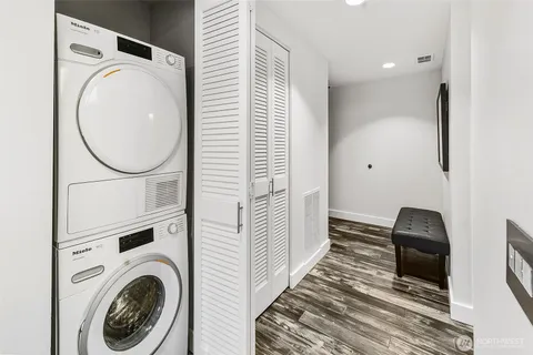 $777,000 | 1301 Spring Street, Unit 14C, Seattle, WA 98104