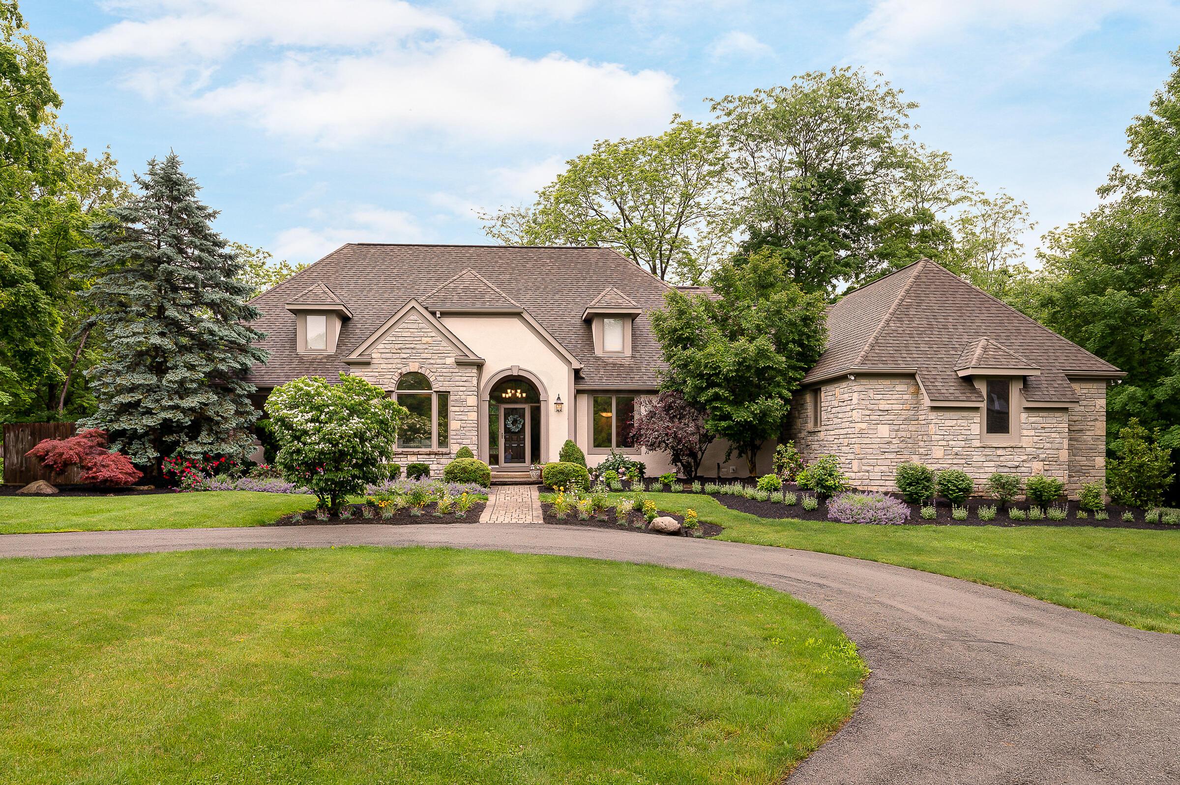7007 Riverside Drive Powell, OH 43065 - Photo 2 of 62
