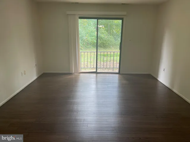 $2,000 | 615 Silver Court, Hamilton, NJ 08690