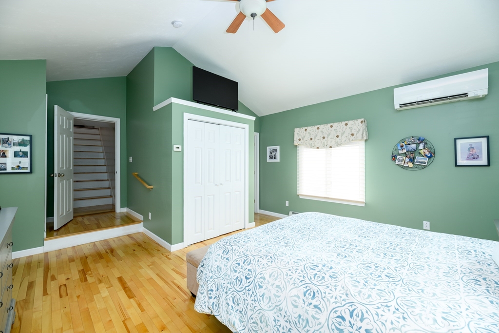 42 Lovell Road Holden, MA 01520 - Photo 15 of 26