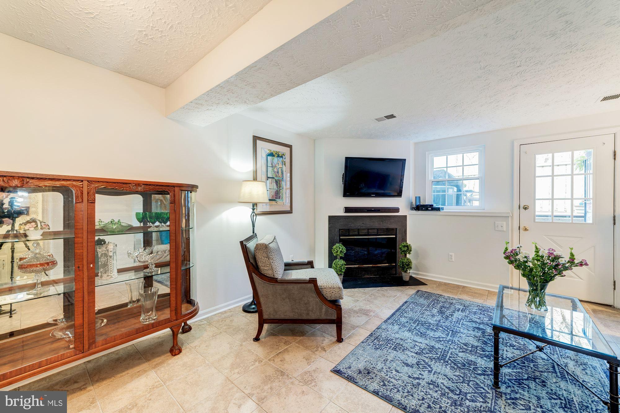 1591 Woodcrest Drive Reston, VA 20194 - Photo 8 of 33 Door leading out to spacious deck!