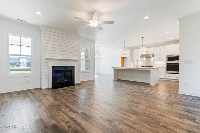 $499,900 | 1159 Turnata Drive Southeast, Bolivia, NC 28422