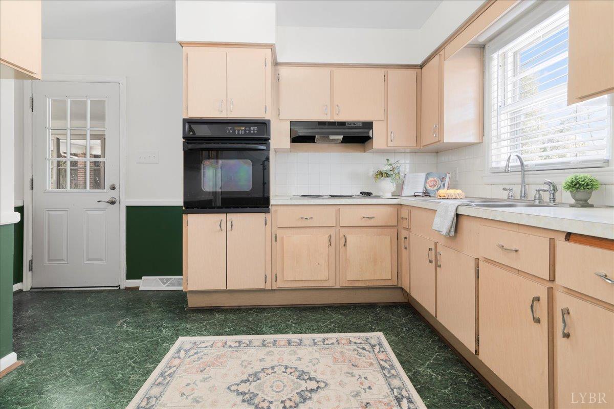 1982 Lawyers Road Lynchburg, VA 24501 - Photo 30 of 48