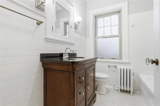 $2,200 | 218 Academy Avenue, Pittsburgh, PA 15228