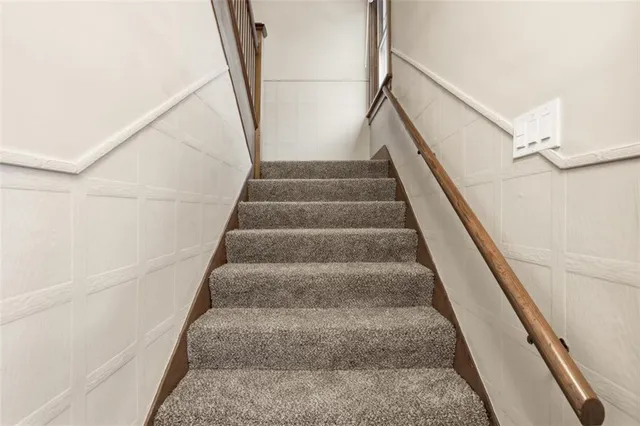 $2,200 | 218 Academy Avenue, Pittsburgh, PA 15228