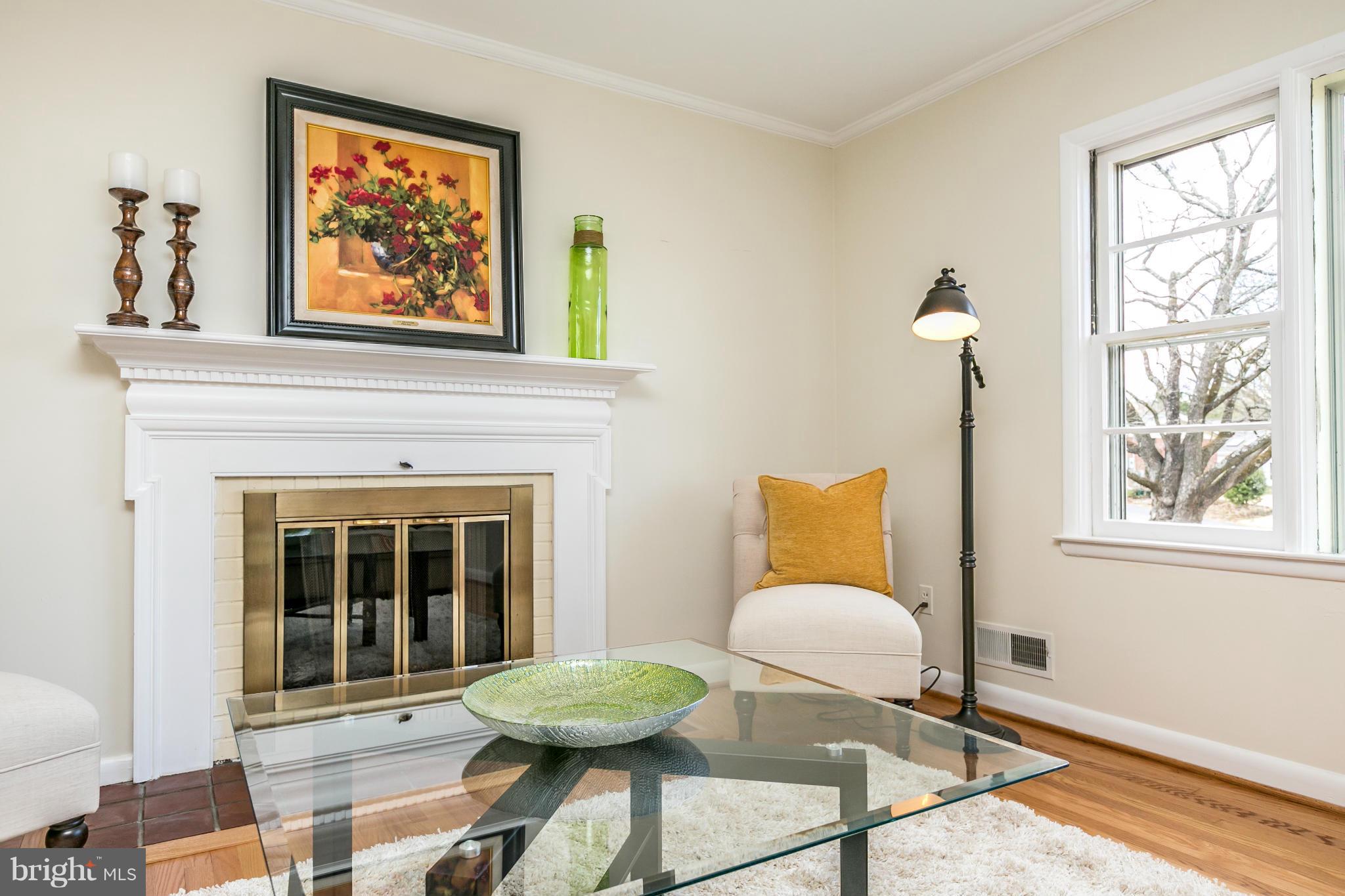7819 Ballston Road Baltimore, MD 21204 - Photo 3 of 30 Living Room