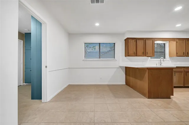 $289,990 | 302 Bayou View Drive, El Lago, TX 77586