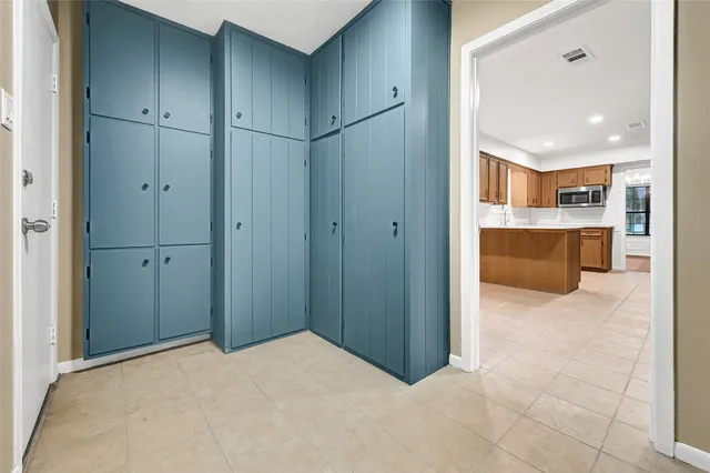 $289,990 | 302 Bayou View Drive, El Lago, TX 77586