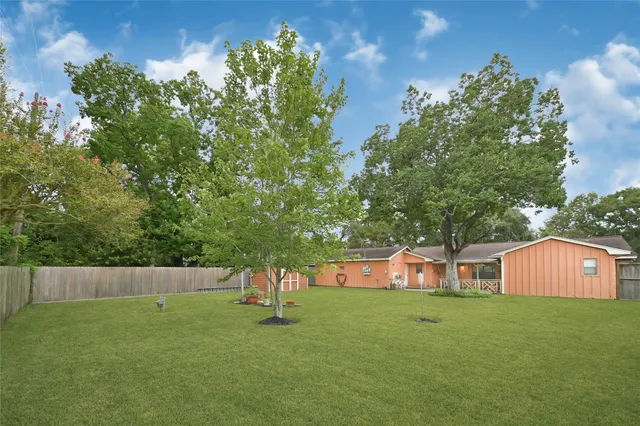 $289,990 | 302 Bayou View Drive, El Lago, TX 77586