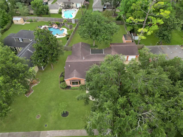 $289,990 | 302 Bayou View Drive, El Lago, TX 77586